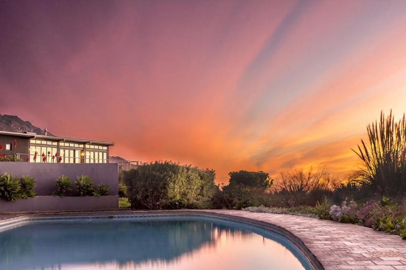 Colourful Manor Guesthouse Cape Town Dış mekan fotoğraf